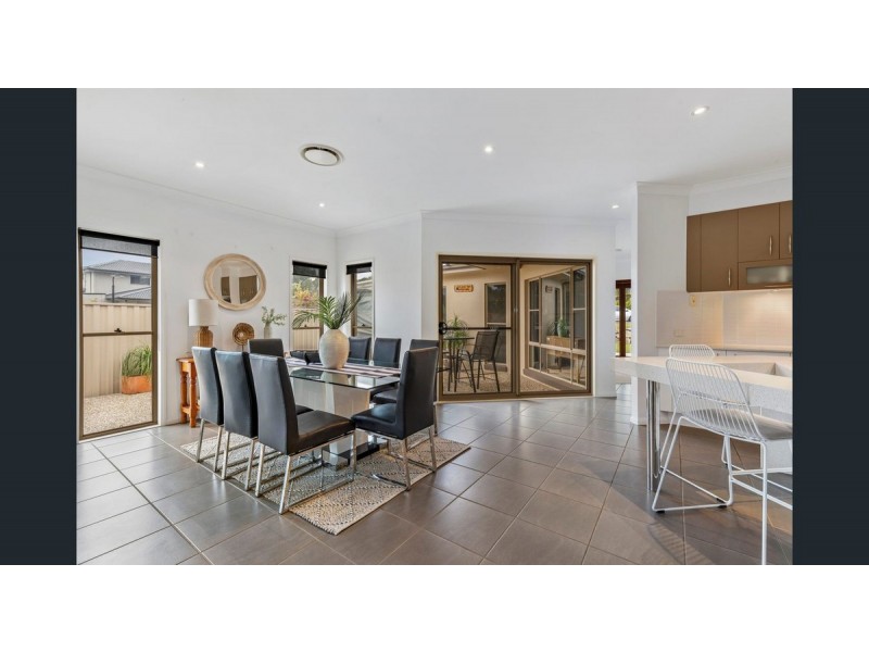 5 Lyndhurst Place, Thornlands QLD 4164