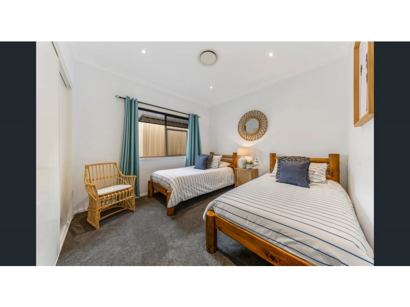 5 Lyndhurst Place, Thornlands QLD 4164