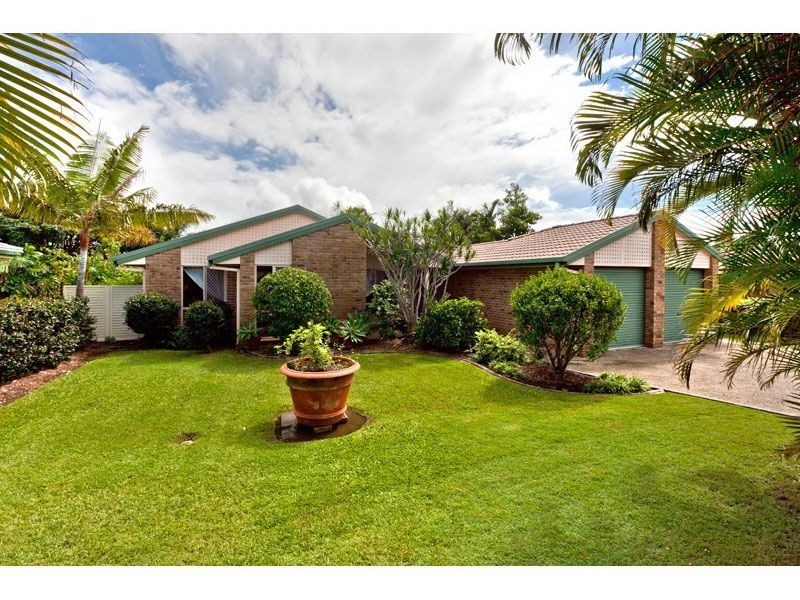 11 Oak Street, Victoria Point QLD 4165