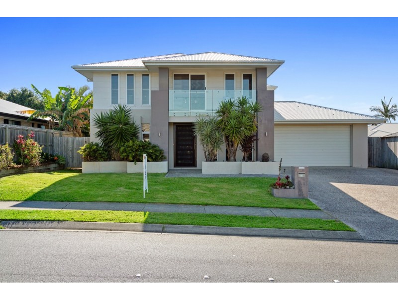 37 Parkgrove Street, Birkdale QLD 4159