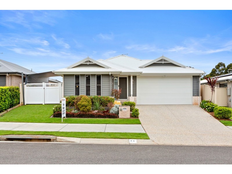 24 Lochie Drive, Redland Bay QLD 4165