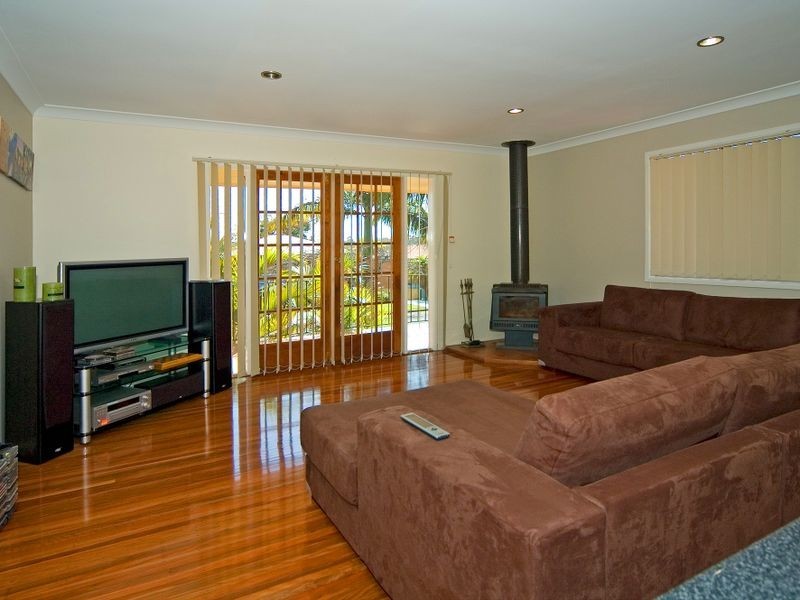 26 Drevesen Ave, Cleveland QLD 4163