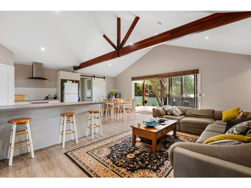 2 Tulloch Street, Russell Island QLD 4184