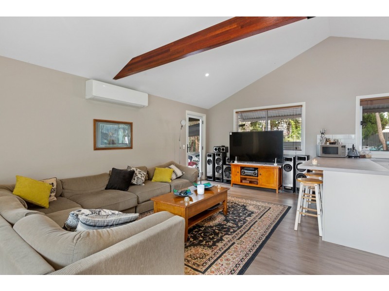 2 Tulloch Street, Russell Island QLD 4184