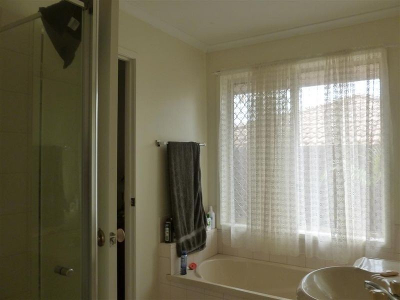 5 Macadamia, Wynnum West QLD 4178