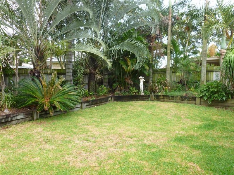 5 Macadamia, Wynnum West QLD 4178