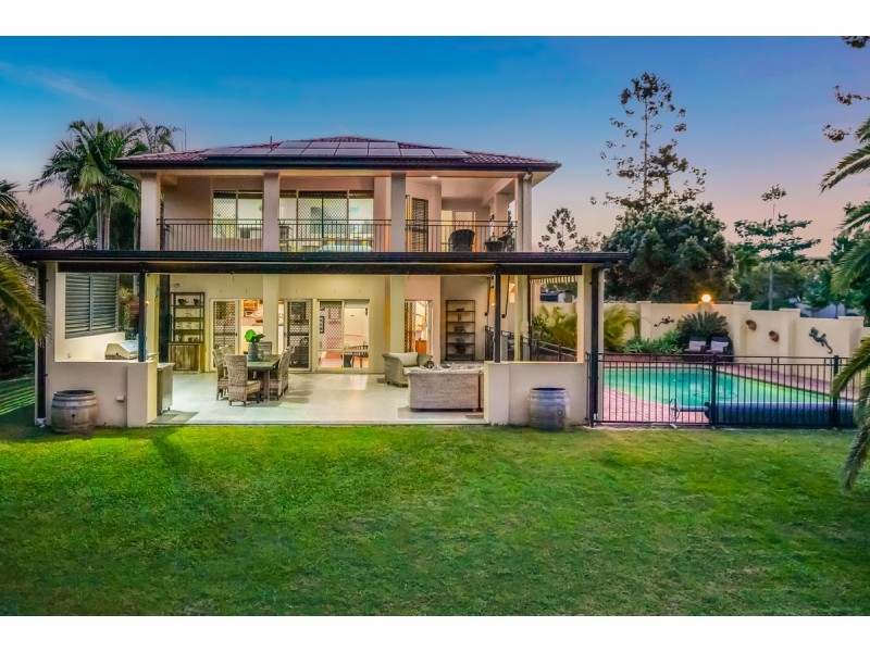 35 Thomas Macleod Avenue, Sinnamon Park QLD 4073