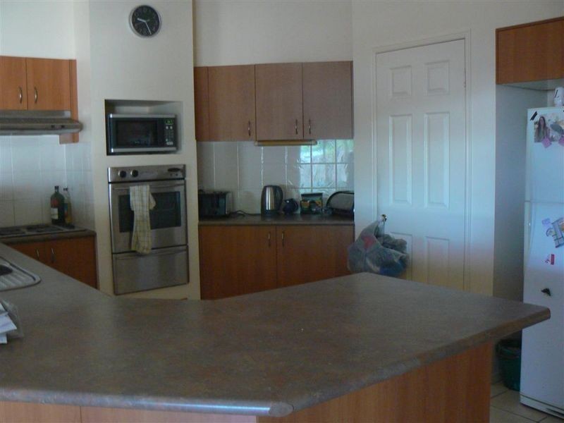 13 Taylor Crescent, Cleveland QLD 4163