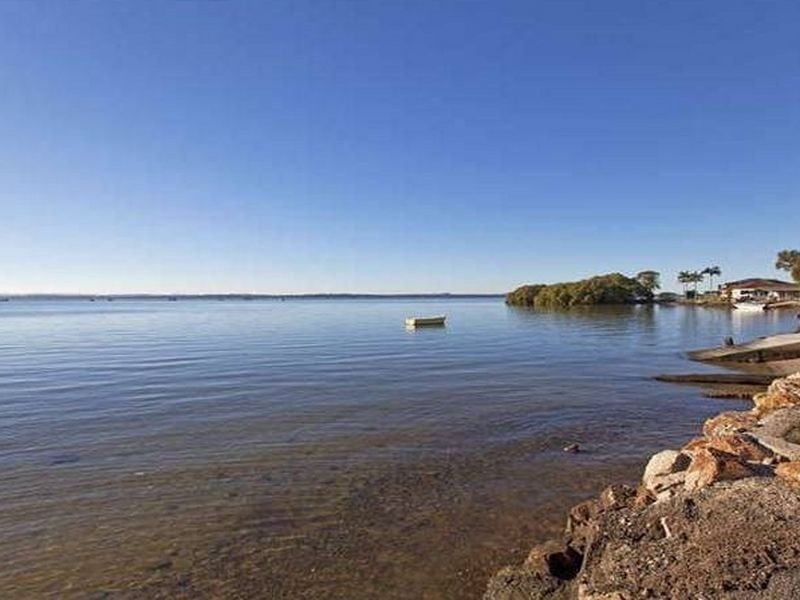 14 Base Street, Victoria Point QLD 4165