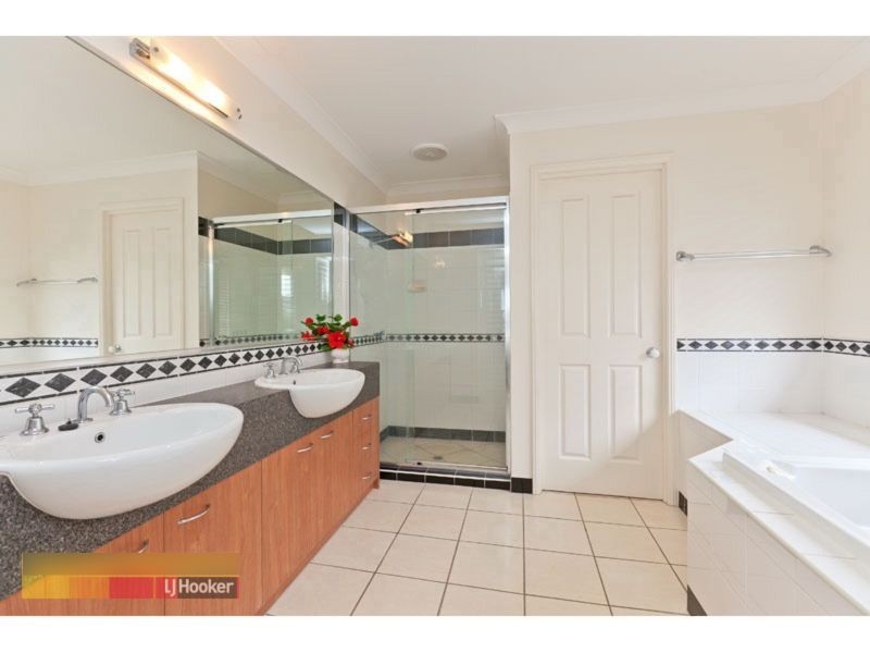 43 Waterville Drive, Thornlands QLD 4164