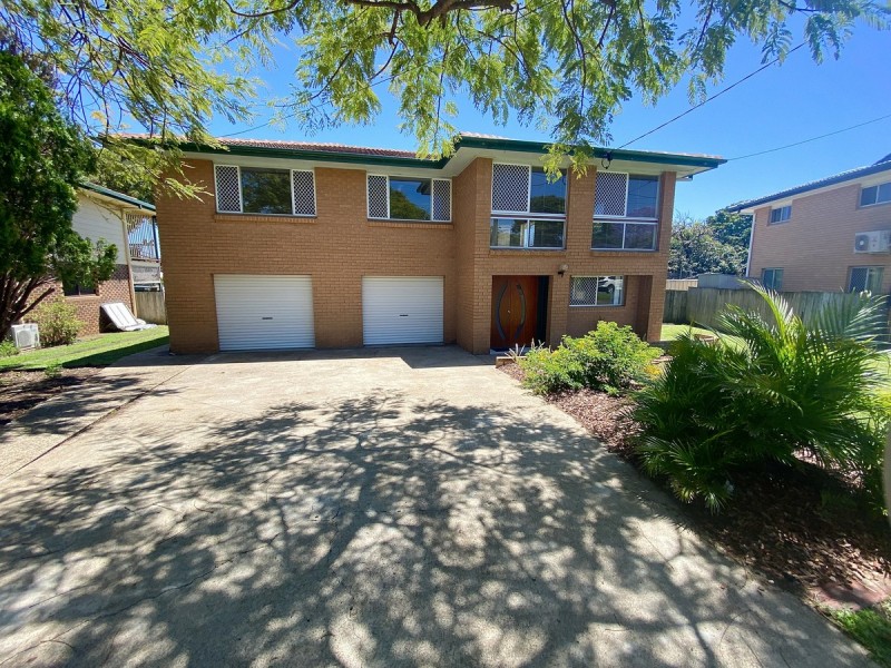 8 Holloway Street, Birkdale QLD 4159