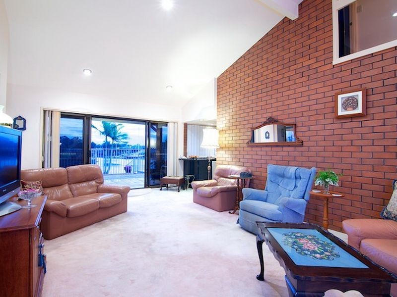 24 Mainroyal Court, Raby Bay QLD 4163