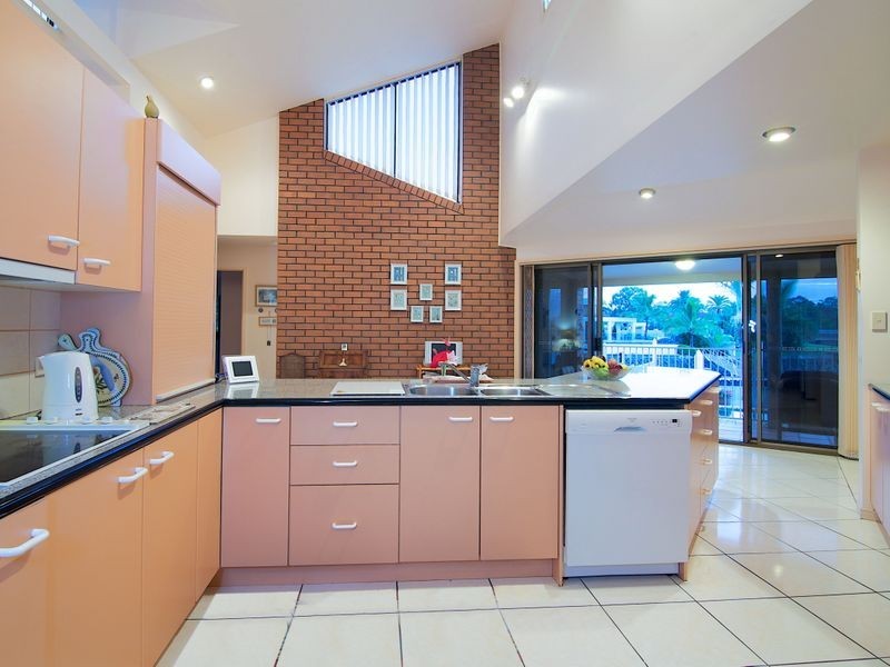 24 Mainroyal Court, Raby Bay QLD 4163