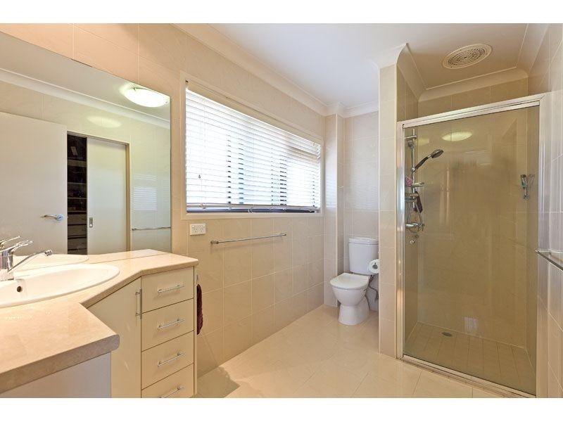 8 Wobur Street, Cleveland QLD 4163