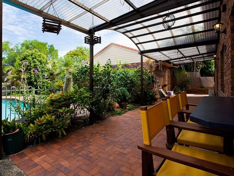 4 Waterford Crescent, Ormiston QLD 4160