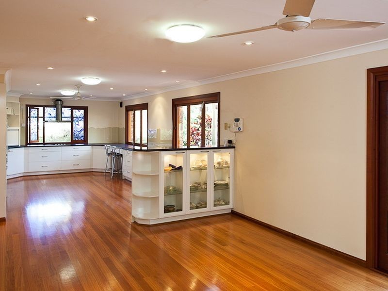 4 Waterford Crescent, Ormiston QLD 4160