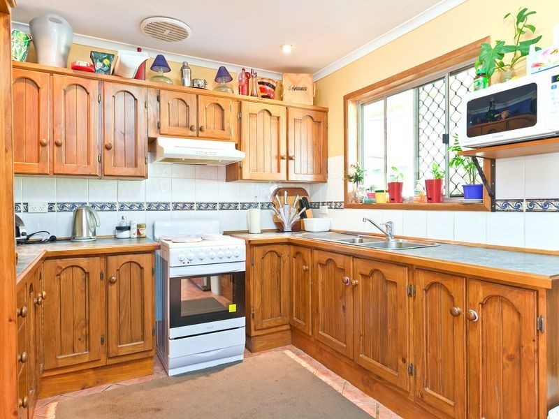 8 Marginalia Court, Cleveland QLD 4163