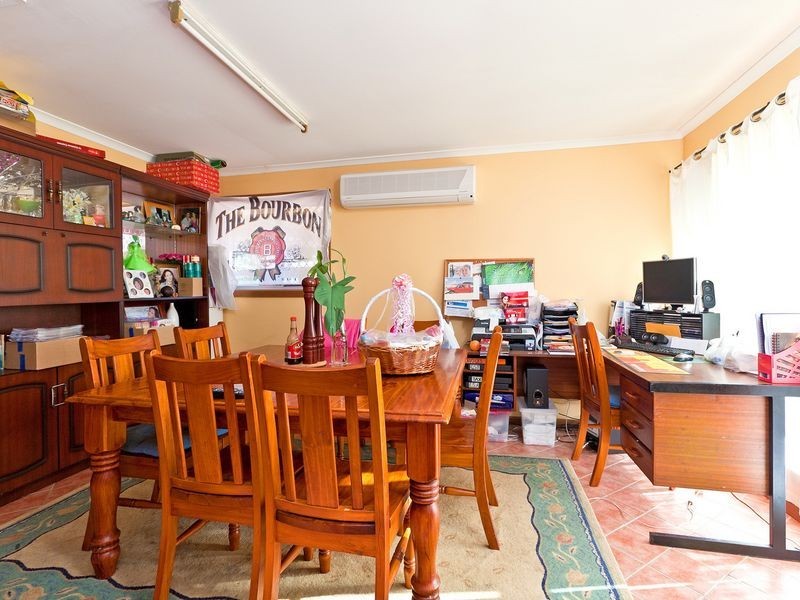 8 Marginalia Court, Cleveland QLD 4163