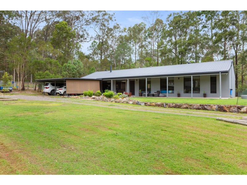 98 Avalon Road, Sheldon QLD 4157