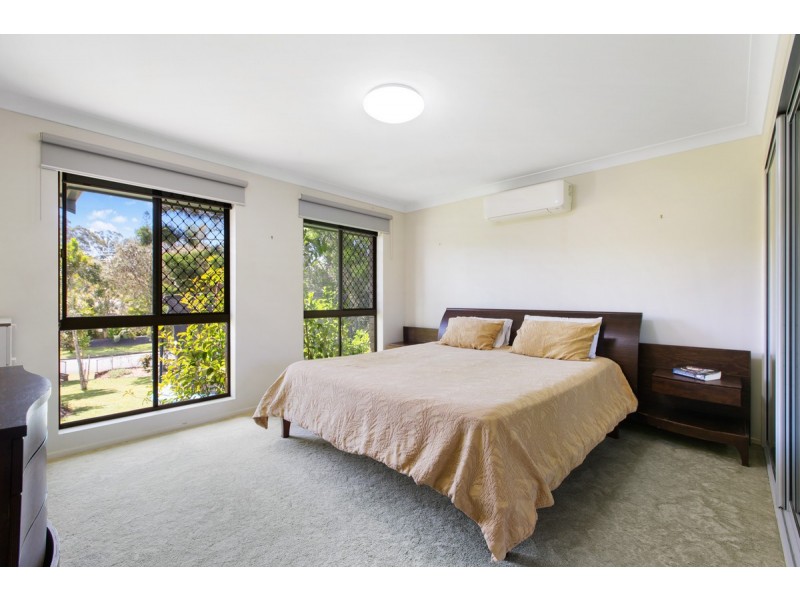 2 Banksia Street, Redland Bay QLD 4165