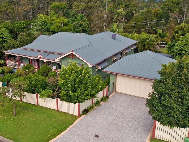 18 Grevillea Street, Redland Bay QLD 4165