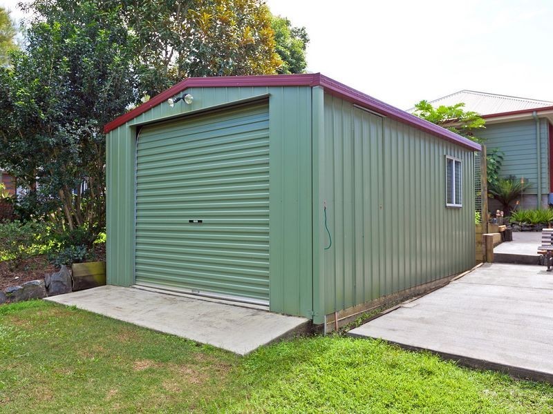 18 Grevillea Street, Redland Bay QLD 4165