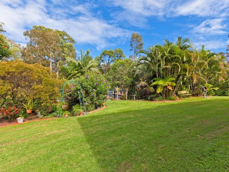 18 Grevillea Street, Redland Bay QLD 4165