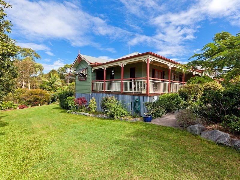 18 Grevillea Street, Redland Bay QLD 4165