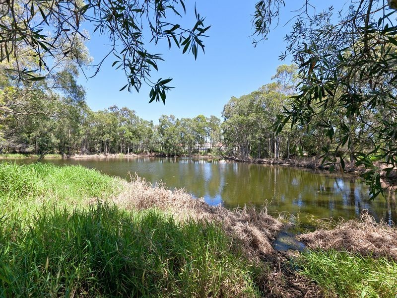 37 Creekwood Street, Victoria Point QLD 4165