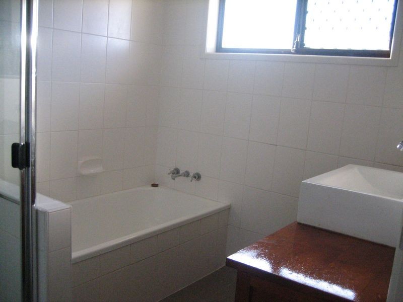 4 Peel Court, Cleveland QLD 4163