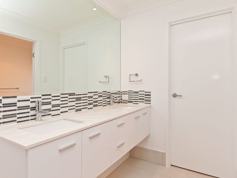 21 Liner Street, Wellington Point QLD 4160