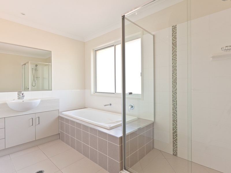 152 Bainbridge Street, Ormiston QLD 4160