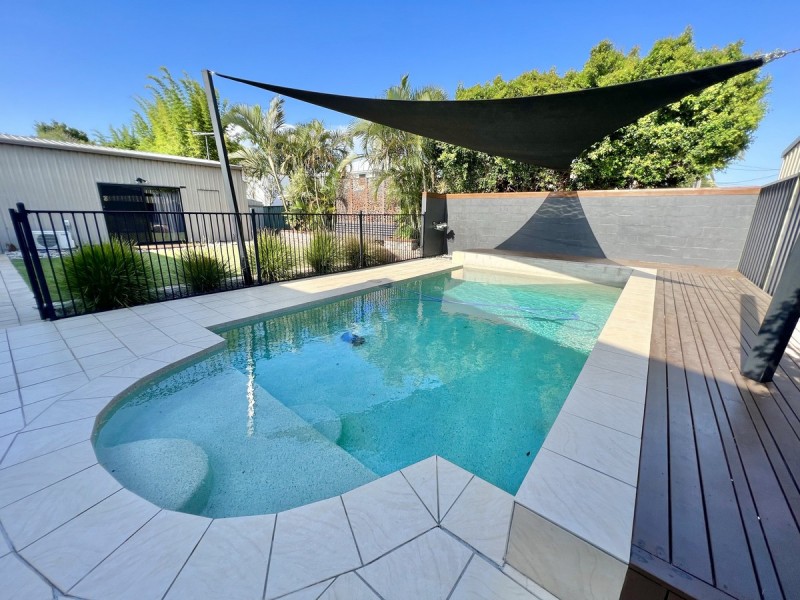 27 Bates Drive, Birkdale QLD 4159