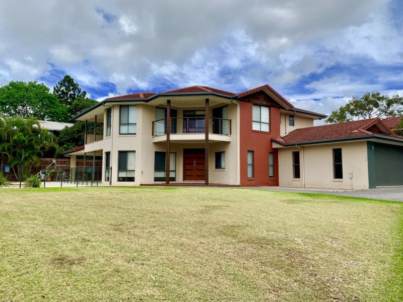 8 Yorston Place, Ormiston QLD 4160