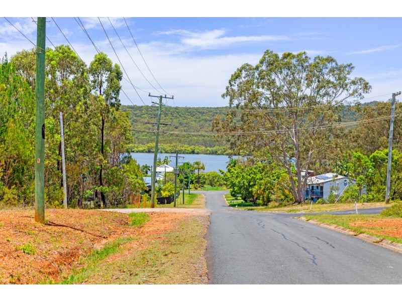 28 Barcelona Terrace, Russell Island QLD 4184