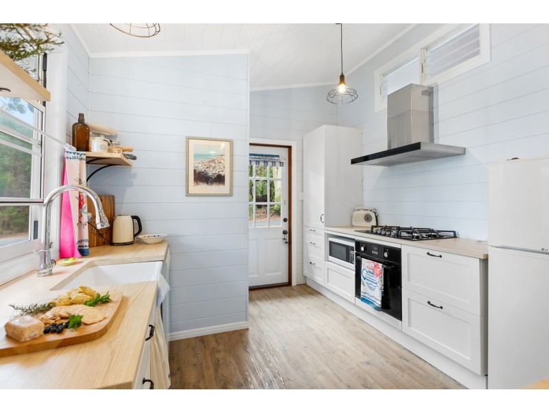 35 Cowderoy Drive, Russell Island QLD 4184