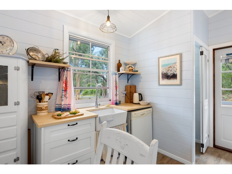 35 Cowderoy Drive, Russell Island QLD 4184