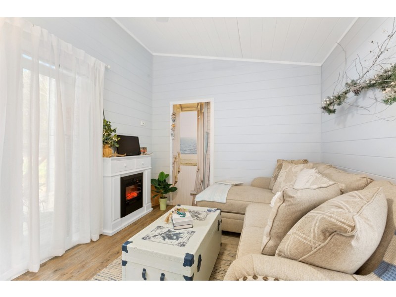 35 Cowderoy Drive, Russell Island QLD 4184