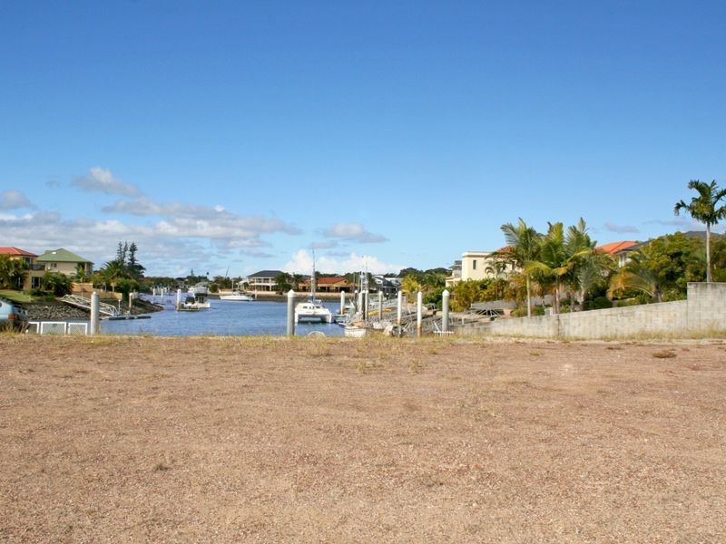 1 Bonaventure Court, Raby Bay QLD 4163