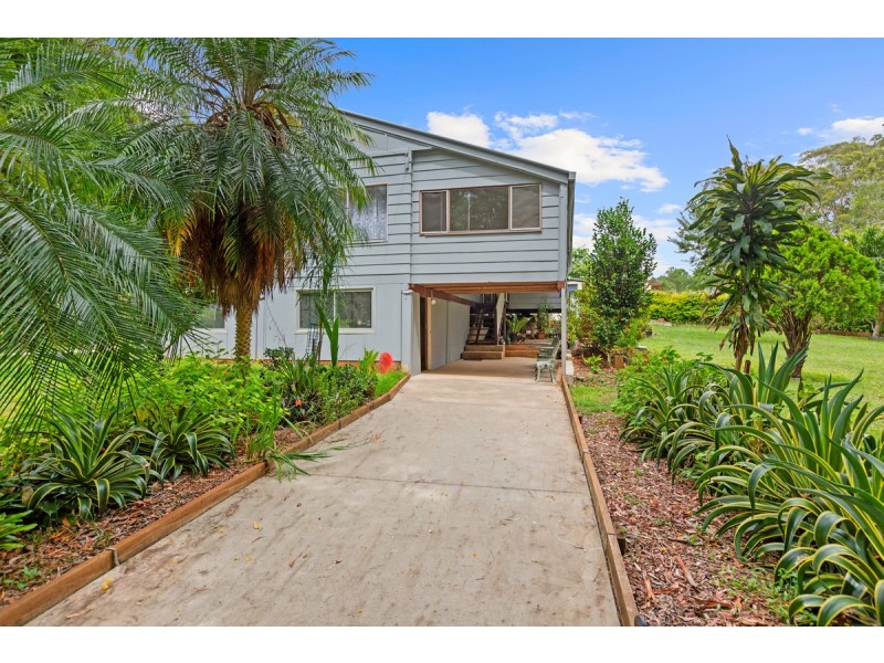 15-17 Jiwali Street, Russell Island QLD 4184