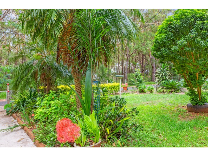 15-17 Jiwali Street, Russell Island QLD 4184