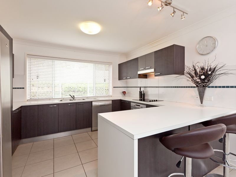 25 Aqua Crescent, Redland Bay QLD 4165