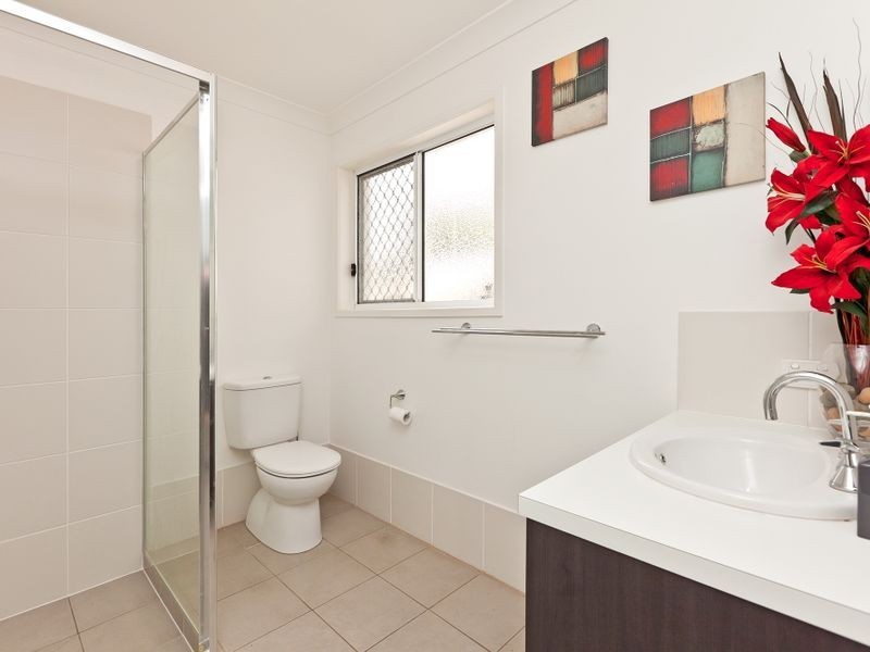 25 Aqua Crescent, Redland Bay QLD 4165