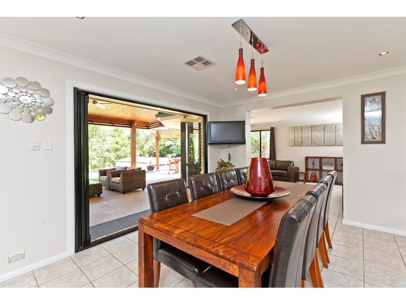 12 Grevillea Street, Redland Bay QLD 4165