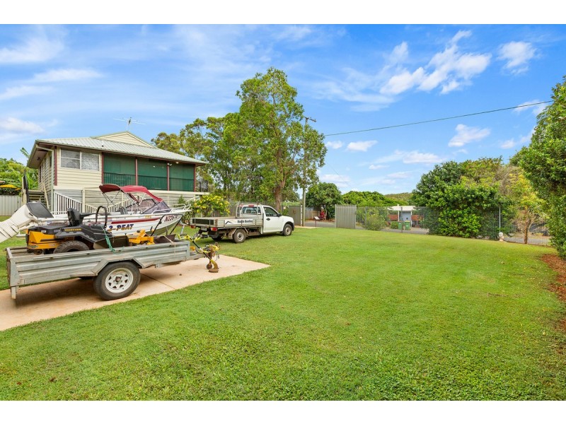 58-60 Kings Road, Russell Island QLD 4184