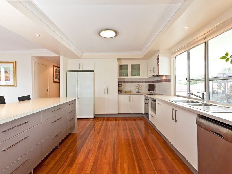 15 Thompson Street, Victoria Point QLD 4165