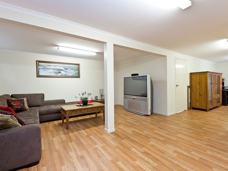 15 Thompson Street, Victoria Point QLD 4165