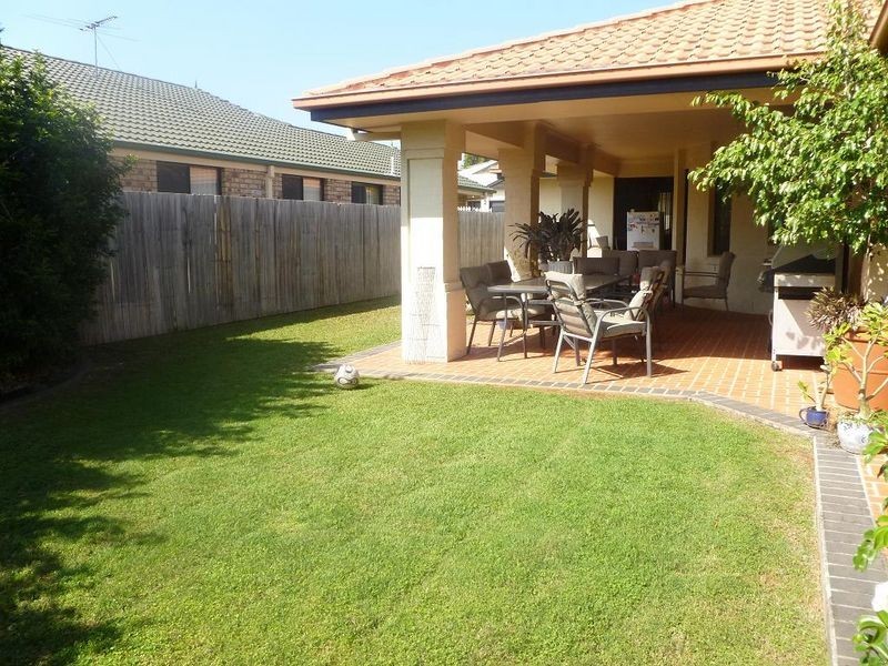 14 Bush Cherry Place, Thornlands QLD 4164