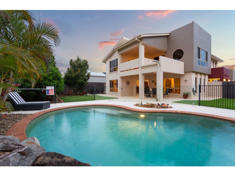 77 Beachcrest Road, Wellington Point QLD 4160