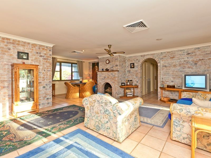 317 Woodlands Drive, Sheldon QLD 4157